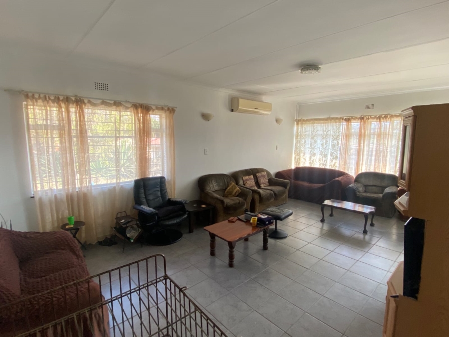 4 Bedroom Property for Sale in Protea Park North West